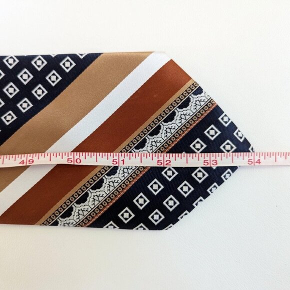 Vintage 1970's Necktie In A Bronze And Navy Retro Print. - Picture 7 of 8